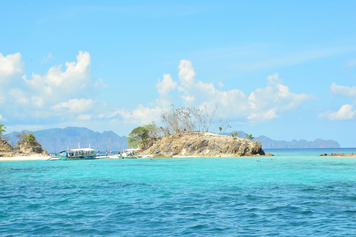 Philippines Island Hopping for Non-Divers: A 12-Day Palawan and Siargao Route with Ferry Times and Flight Costs