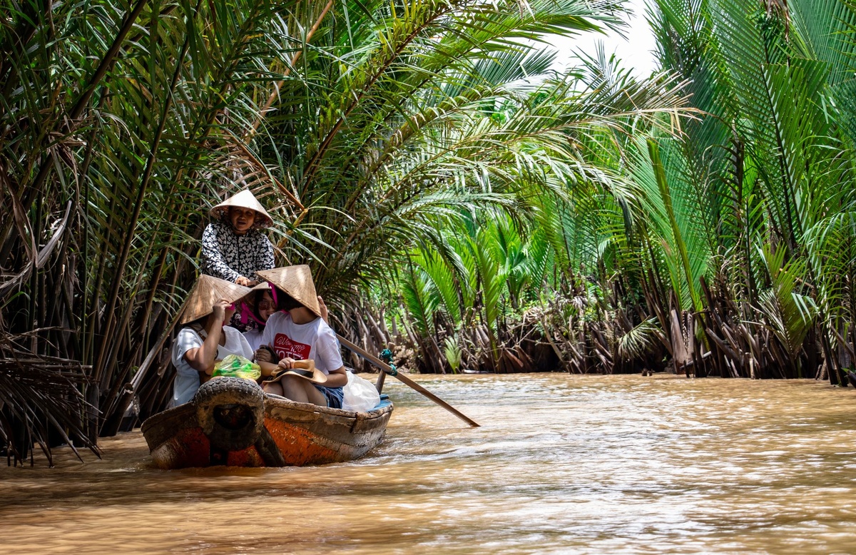 Southeast Asia Travel Scams in 2026: 8 Common Schemes in Bangkok, Bali & Hanoi (And How to Avoid Them)