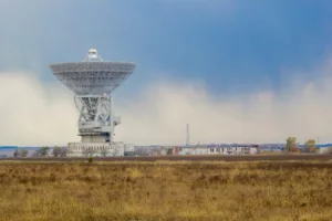 Μπλοκάρισμα GPS πάνω από την Ευρώπη; Τι σημαίνουν οι δοκιμές Ρώσων δορυφόρων για τα ταξιδιωτικά σας σχέδια αυτό το καλοκαίρι