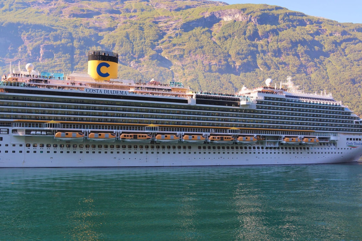11 Hidden Cruise Costs That Spike in Hurricane and Monsoon Season (Wi‑Fi Packages, Port Cancellations, and Travel Insurance Loopholes for Digital Nomads)