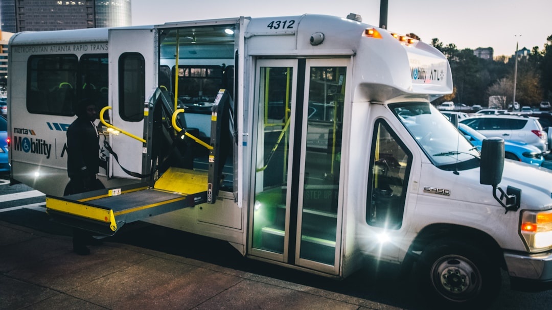A New $5 Shuttle Makes It Easy for Visitors to Help O‘ahu’s Post-Flood Recovery