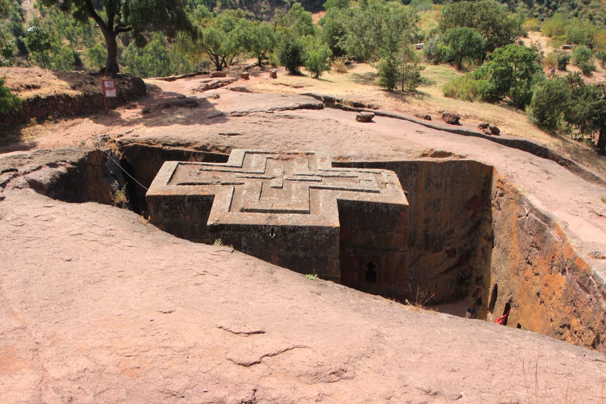 Ethiopia’s Historic North: Lalibela, Gondar & the Simien Mountains in 10 Days (Permits, Guides, and Safety in 2026)
