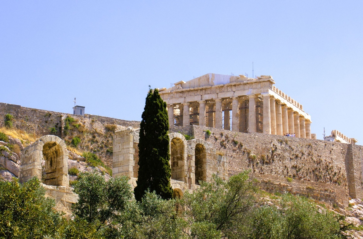 **Come ho viaggiato in Grecia per 6 settimane pagando $0 di affitto: caso studio 2026 di house‑sitting (costi TrustedHousesitters, traghetti e limiti Schengen)**