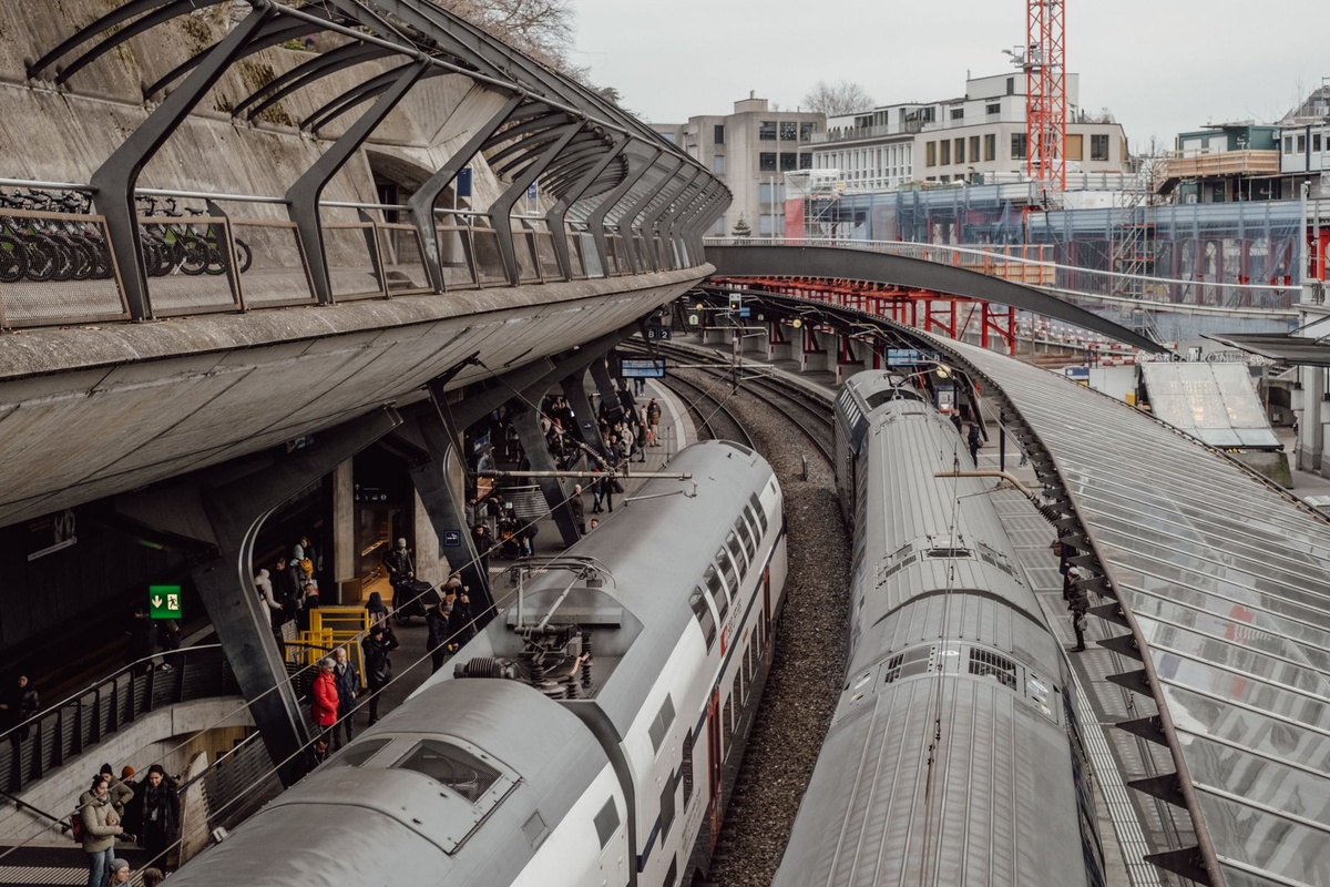 How to Plan a 7‑Day Switzerland Train Trip Without a Car: Step‑by‑Step Using the Swiss Travel Pass vs Saver Day Pass (2026 Prices, Seat Reservations, and Scenic Routes)