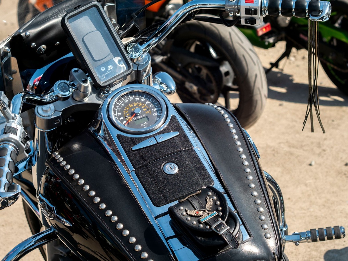 Moto’s Tag 2 tracker is $20 for a limited time