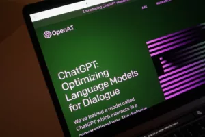 ChatGPT’s Νέος Λειτουργικός Φωνητικός Τρόπος + CarPlay: Η Αναβάθμιση για Οδικά Ταξίδια που δεν ήξερες ότι χρειαζόσουν