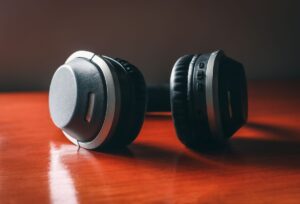 Skullcandy Crusher ANC 2026 Review: Bass You Can Feel, Now With Bose Noise Cancelling — Worth Packing?