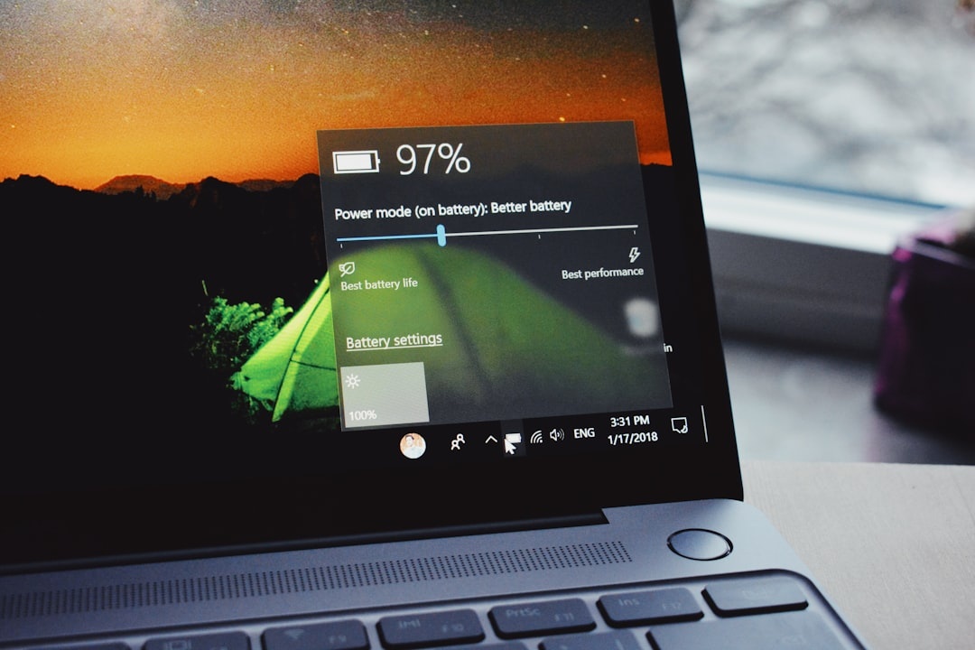 Testing laptops on battery and AC power — Comparing Intel, Qualcomm, Apple, and AMD