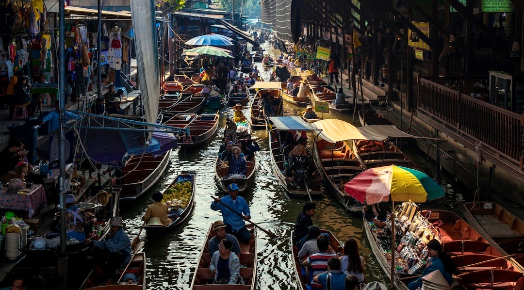 Thailand in Rainy Season: A Local’s 10-Day First-Timer Itinerary for July–September (Why Monsoon Months Mean Cheaper Islands, Fewer Crowds, and Better Street Food in Bangkok & Koh Samui)