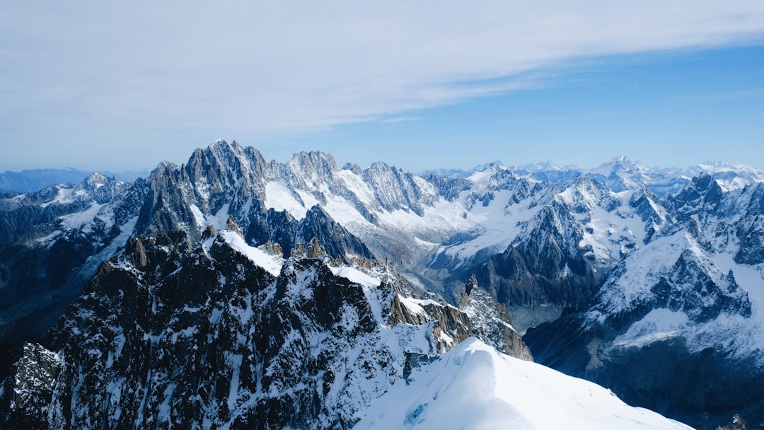 Tour du Mont Blanc Without a Guide: 10-Day Self-Guided Itinerary, Hut Costs, and Booking Timeline