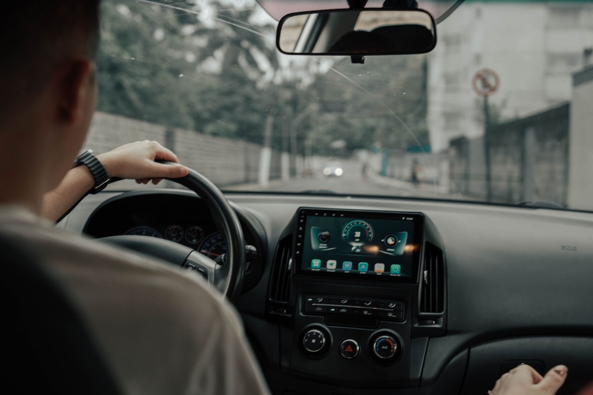 Waze is getting a bunch of new AI-powered features