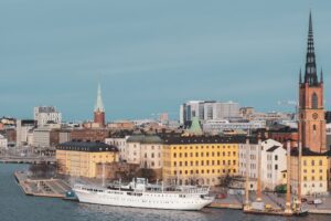 10 Scenic Scandinavia Ferry Routes Budget Backpackers Can Still Ride for Under €40 — Stockholm–Turku Overnight Cabins, Bodø–Moskenes to Lofoten & Student Discounts Explained