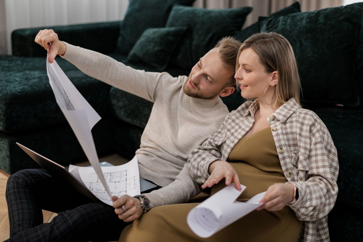 12 Costly Mistakes Couples Make Driving Iceland’s Ring Road for the First Time — Wind Insurance Gaps, One‑Lane Bridge Stress, and 2026 Campervan Price Surprises