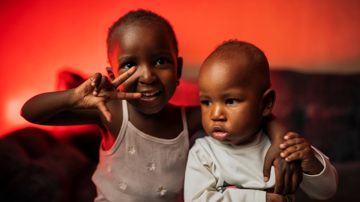 **Africa visa guide for families with kids (2026): gear-review plus “what to pack for border lines” (passports, e-visa screenshots, kid snacks)—how Morocco-style timing differs from Kenya/Tanzania**