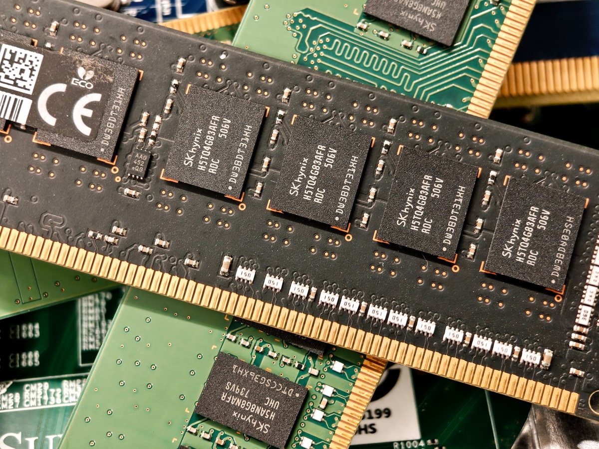 Cloudflare frees up 100TB of RAM by shrinking 1.1.1.1's DNS cache entries — 250 billion cached DNS entries at any given time means one wasted byte costs 250GB