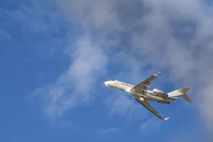 Η Ευρώπη με Τρένο vs Αεροπλάνο για Luxury Ζευγάρια: Μύθοι vs Πραγματικότητα στους London→Paris, Rome→Florence, και Zurich→Amsterdam