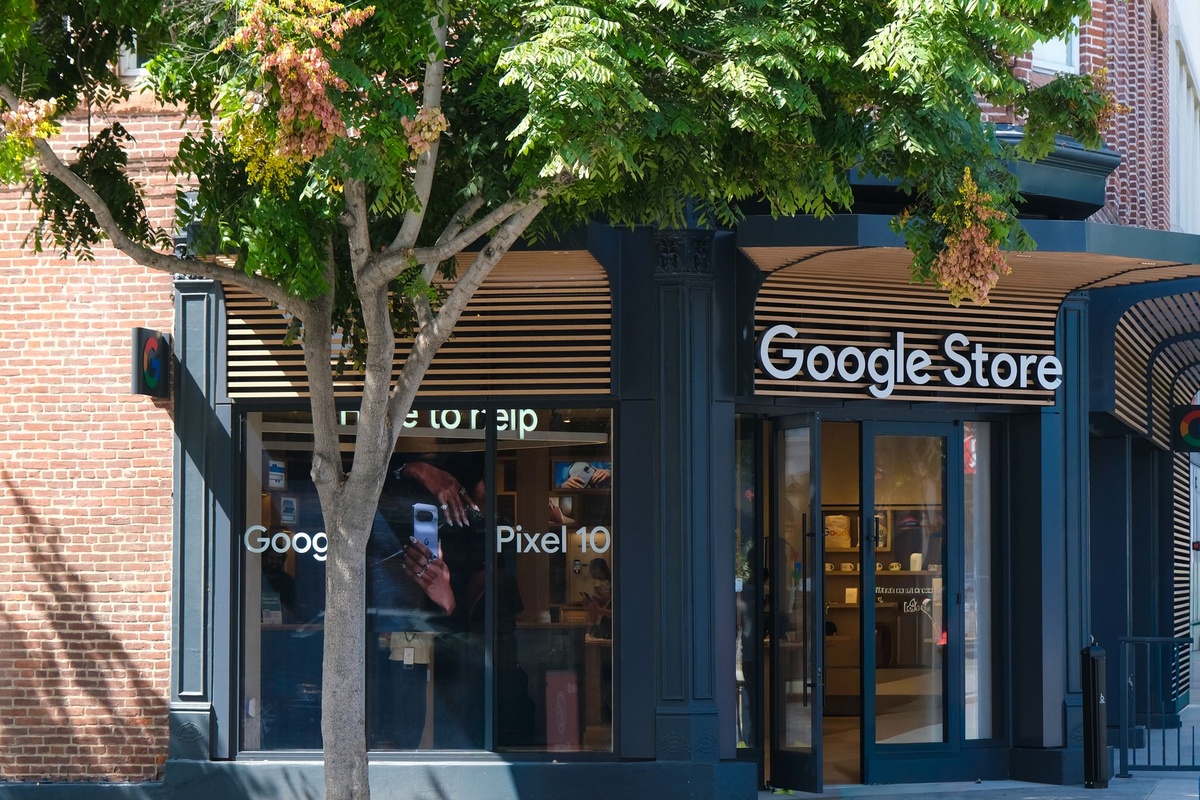 Google’s Pixel 11 phone preorders come with up to $350 in gift cards