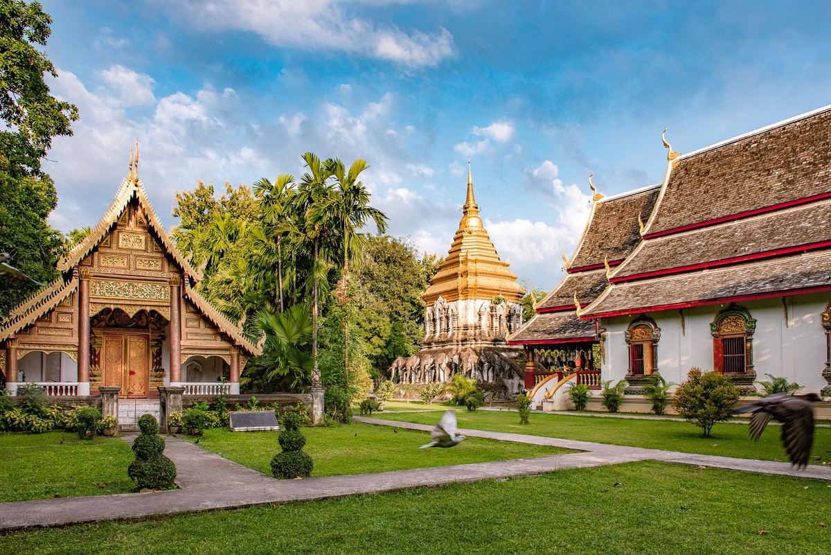 How to Spend 90 Days in Chiang Mai as a Senior Digital Nomad — Step‑by‑Step Visa Extensions, Serviced Apartment Rentals Under ฿18,000/Month, and Health Insurance Setup