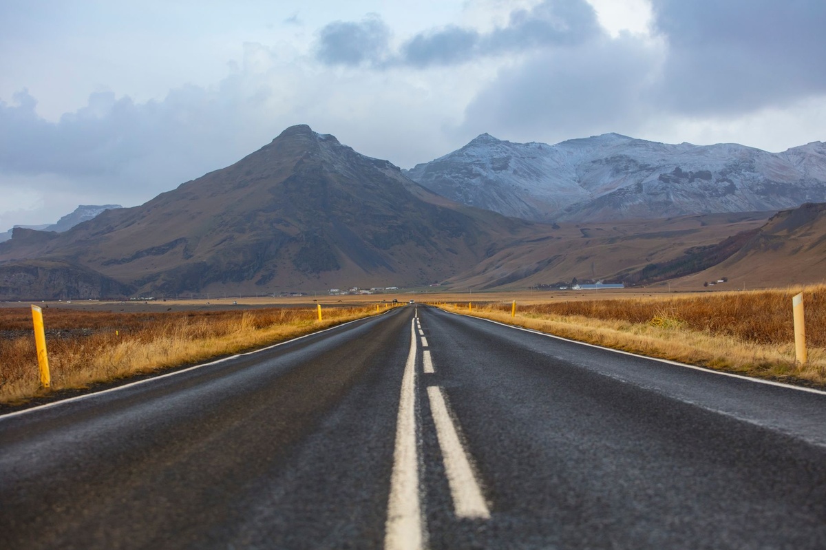 **Iceland Ring Road mistakes guide for first-timers using an accessible road-trip campervan (2026): step-by-step choices for parking, “safer” viewpoints, and managing gravel days with mobility needs**
