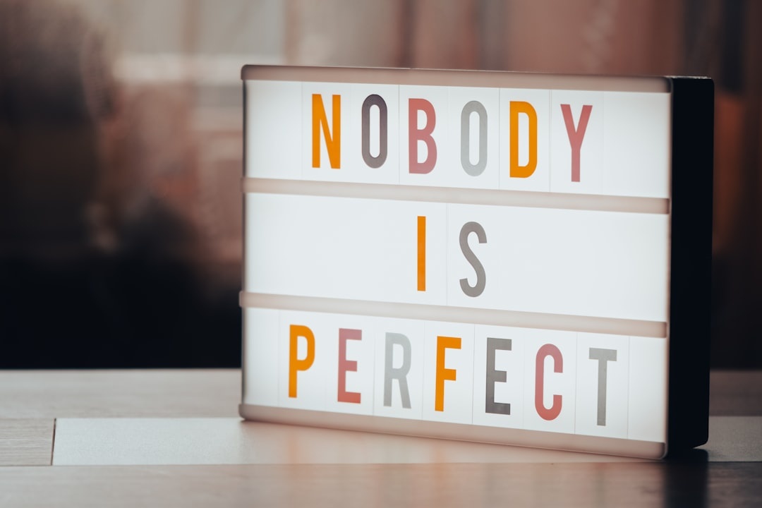 What Nobody Tells You About Internet in Bali for Solo Digital Nomads — Telkomsel vs XL Axiata Speeds, Café Throttling, and Monthly Co‑Working Backup Plans