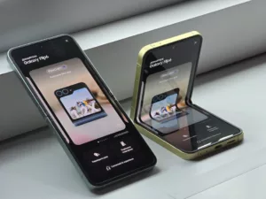 Ποιο νέο αναδιπλούμενο τηλέφωνο Samsung να αγοράσεις; Fold8 Ultra, Fold8 ή Flip8?