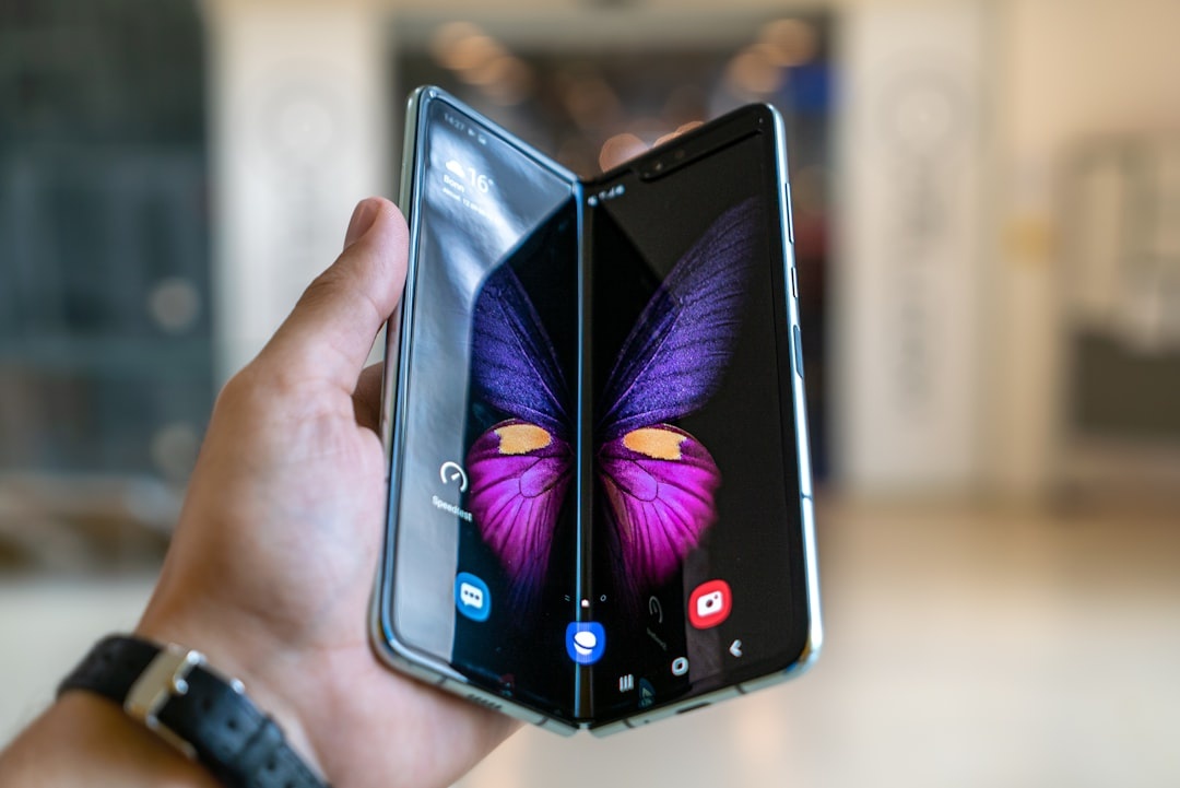 Which New Samsung Foldable Phone Should You Buy? Fold8 Ultra, Fold8, or Flip8?