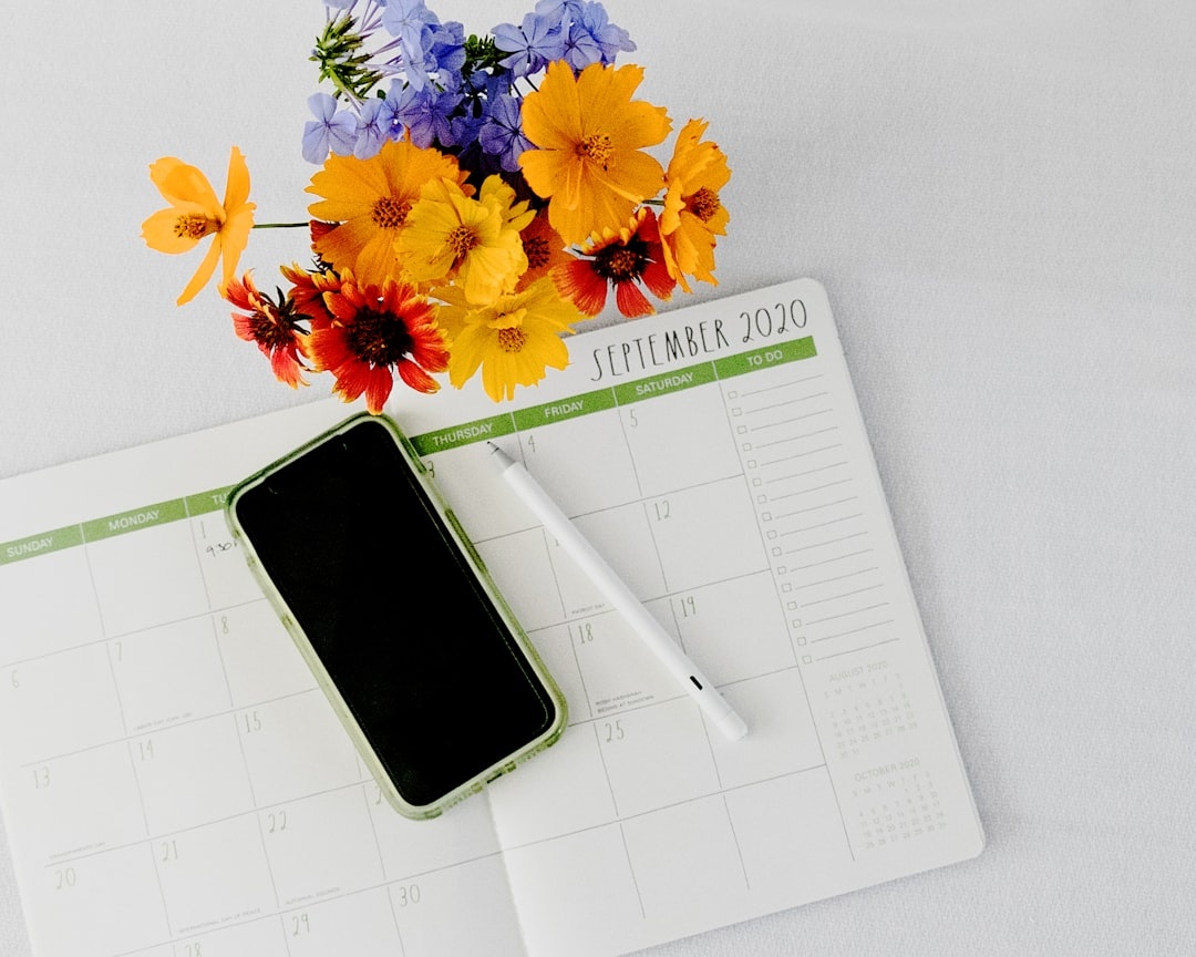 Why September Is the Smartest Month for Beginner Van Lifers in the Pacific Northwest: Fewer Crowds, $25 Campsites, and Reliable Wi‑Fi for Digital Nomads Working from a Campervan