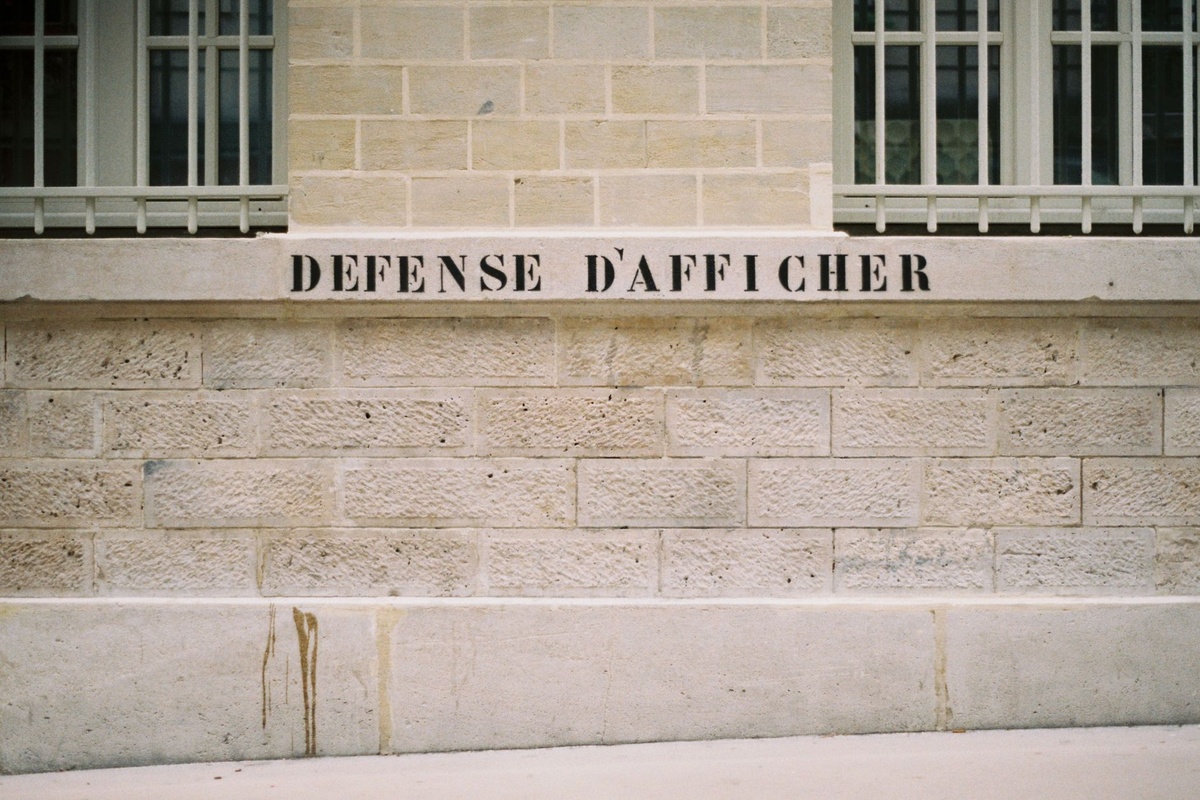 11 Unwritten Rules for Visiting Paris, From Etiquette to Attitude