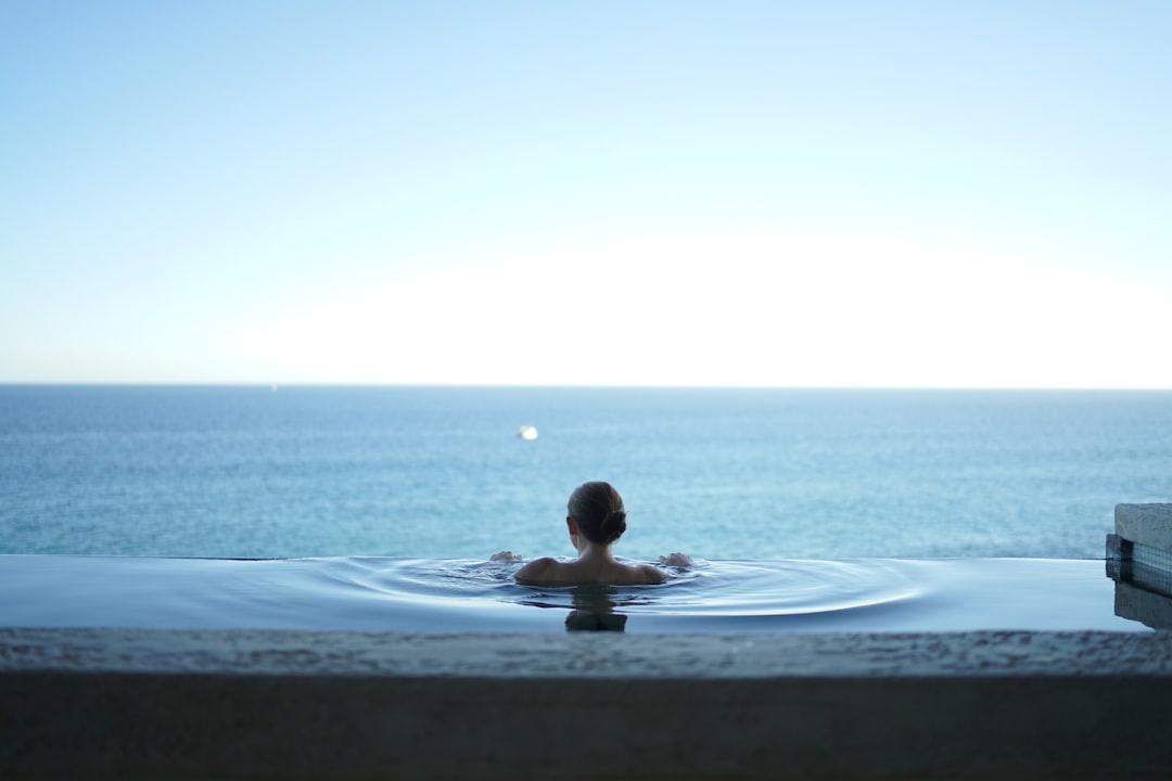 Are Overnight Wellness Spas Worth Traveling For Alone? A 2026 Data Comparison of Seoul Jjimjilbangs, Japanese Onsen Inns, and Budapest Thermal Hotels by Sleep Quality, Safety, Treatments, and Price