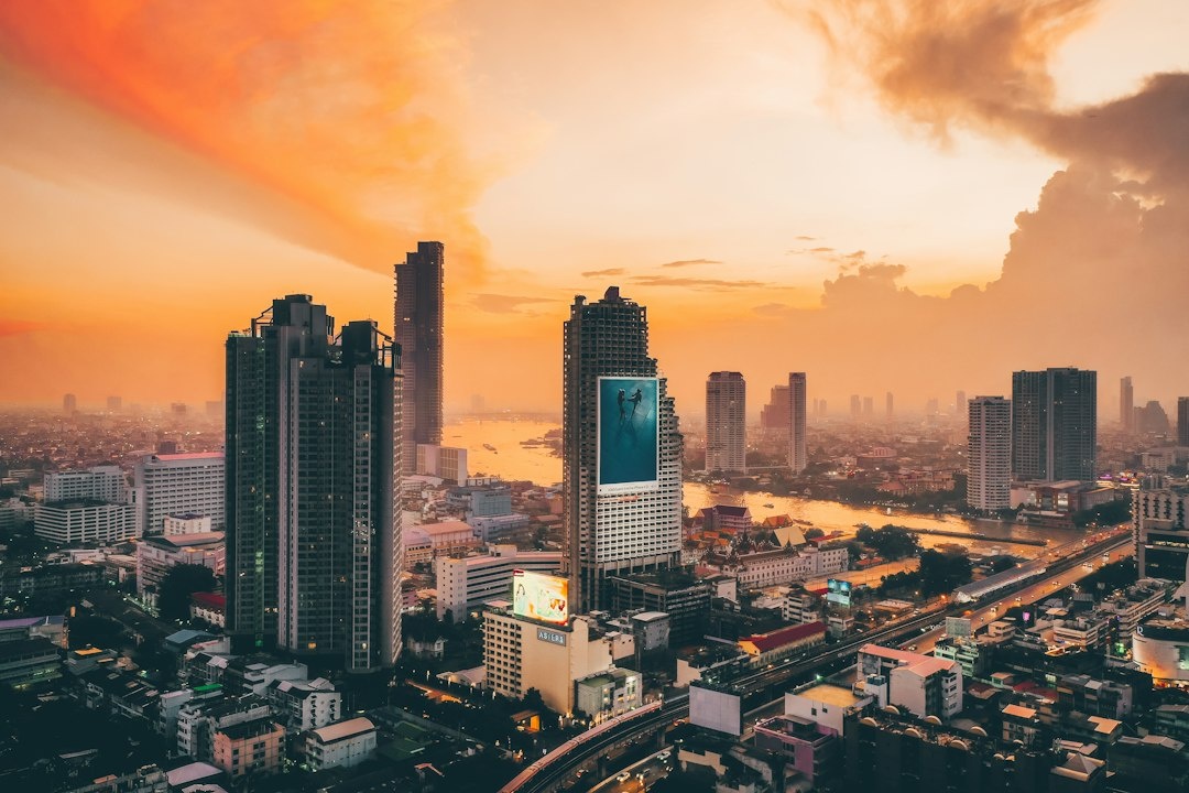 Bangkok vs Ho Chi Minh City vs Siem Reap After Dark: A Data-Driven Comparison of Taxi, Bar, ATM, and Night-Market Scams Affecting Solo Travelers, With Typical Losses and Safer Alternatives