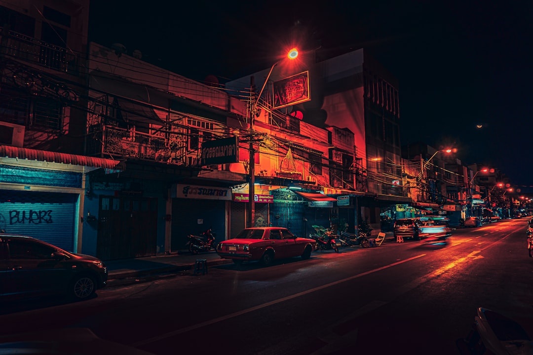 Défi de photographie de nuit avec petit budget : Tenerife vs Madère vs Malte pour les photos de l’heure bleue, des étoiles et du lever du soleil à moins de 50 € par jour