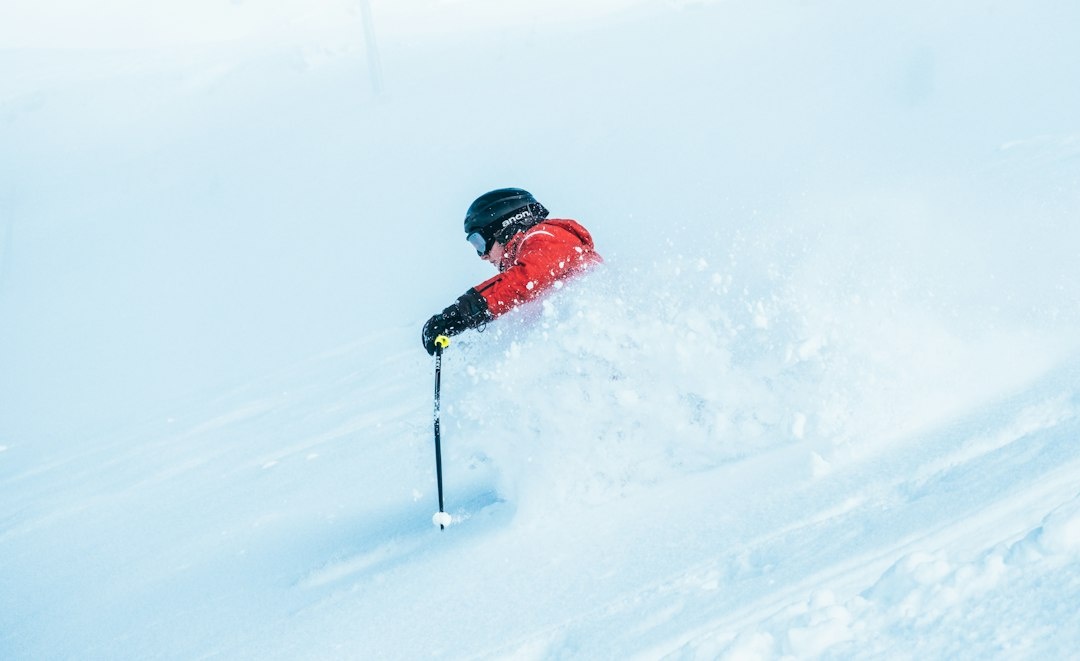 How to Plan a Budget Off-Piste Ski Week in Bansko: Step-by-Step Snow-Window Selection, Avalanche Training, Guide Booking, Gear Rental, and January–March Costs