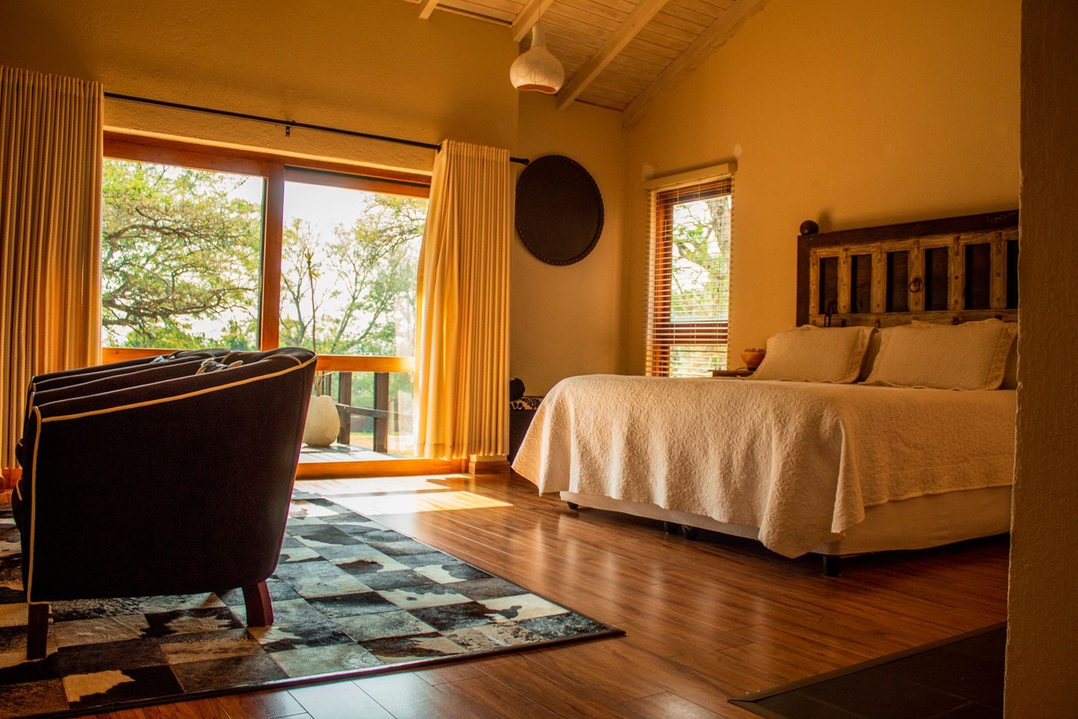 The Best Airbnbs, Lodges, and Hotels Near Carlsbad Caverns National Park