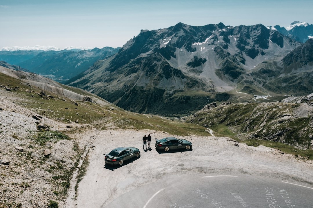 Three Car-Free Alpine Weekends Under €300: Comparing the Julian Alps, High Tatras, and Austrian Tyrol by Train Fare, Trail Difficulty, September Weather, Lodging, and CO₂
