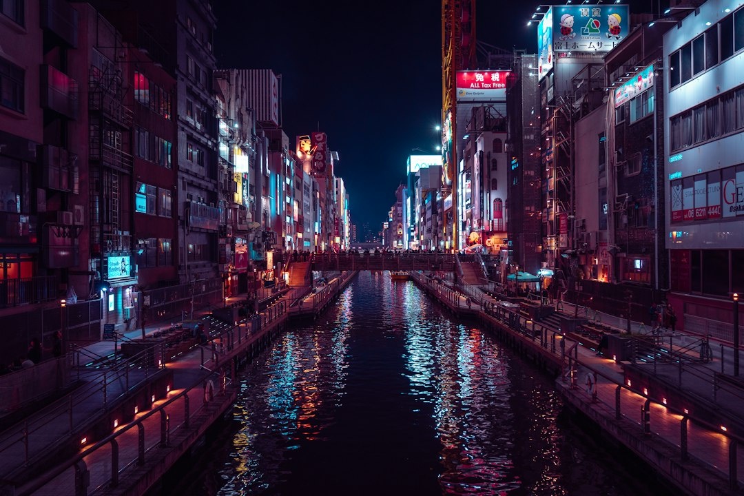 Tokyo vs Osaka After Dark: A Data-Driven First-Timer’s Guide to Hotel Prices, Last-Train Times, Nightlife Costs, Noise Levels, and Safe Neighborhoods in 2026