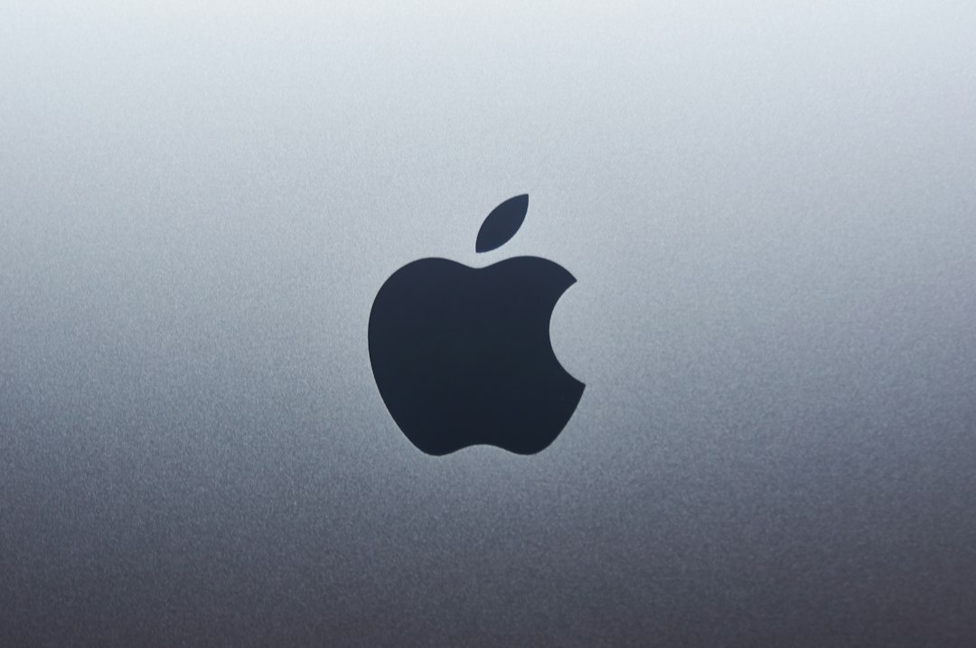 Apple introduces new power adapters for Mac, plus extension cable, travel kit