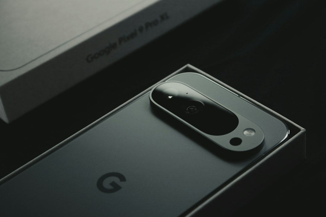 iPhone 17 Pro vs Pixel 10 Pro vs Galaxy S26 Ultra for a Solo Traveler Who Gets Drafted as Photographer on a Multi-Generational Family Trip to Tuscany: Comparing Group-Shot Lenses, Moving-Kid Autofocus, Low-Light Dinner Shots, Shared-Album Workflows, Battery Life Over 12-Hour Days, and Price per Feature
