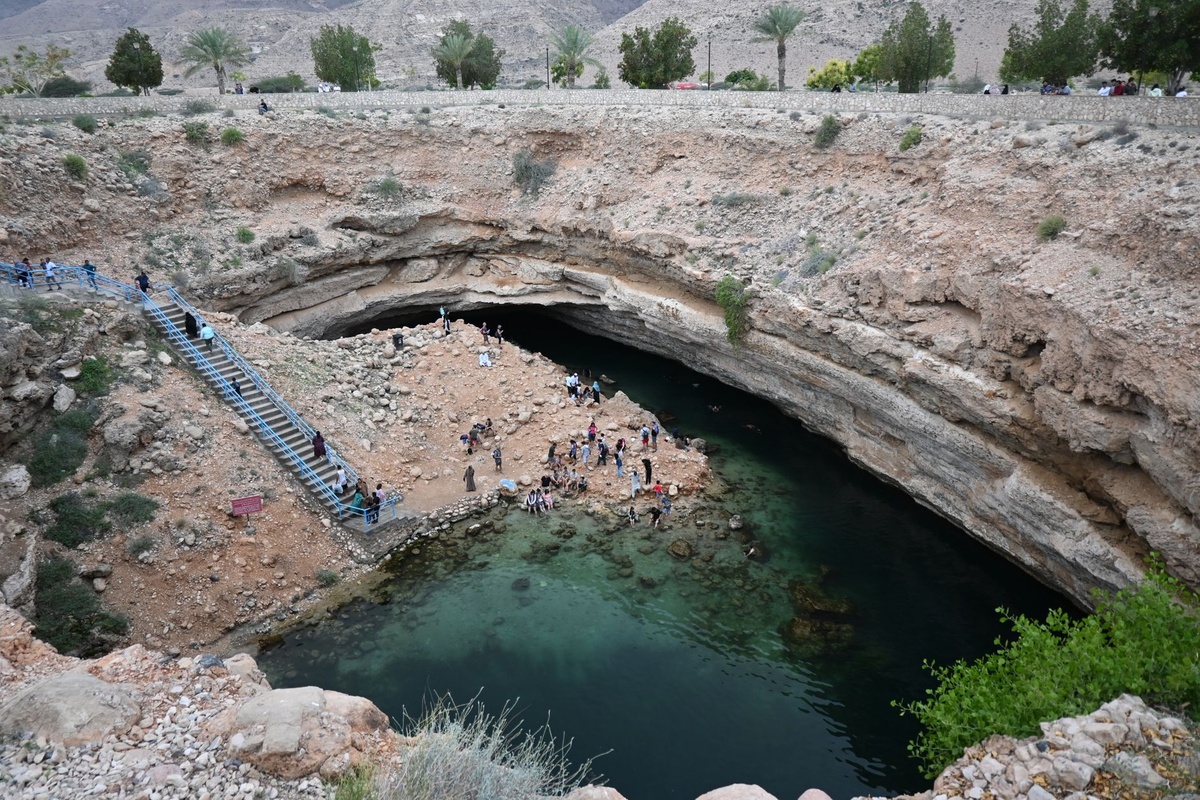 Ist der Oktober sicher für einen Oman-Abenteuer-Roadtrip? Ein datenbasierter Plan für Muscat–Jebel Akhdar–Wahiba Sands–Wadi Shab mit Temperatur-, Sturzflut-, Zyklon-, Tageslicht-, Sprit- und 4WD-Kostendaten