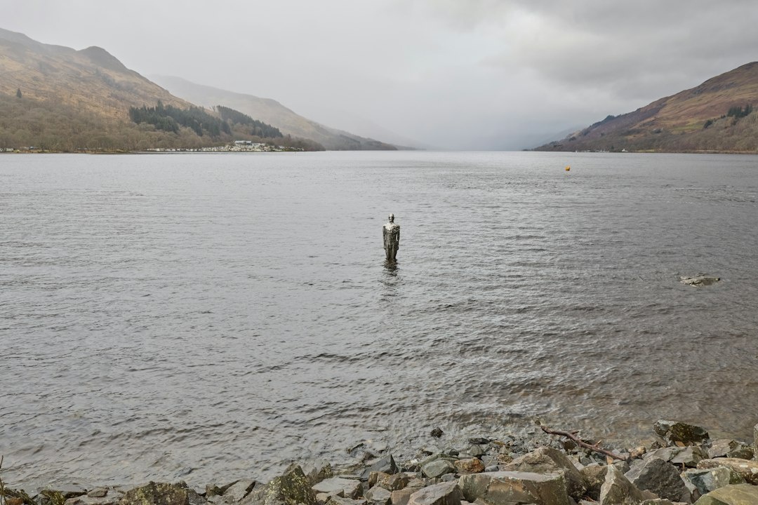 West Highland Way vs Fisherman’s Trail vs Camino Inglés for a First Multi-Day Hike: Comparing 5–7-Day Routes by Elevation, Waymarking, Luggage Transfers, October Weather, Accommodation, and 2026 Costs