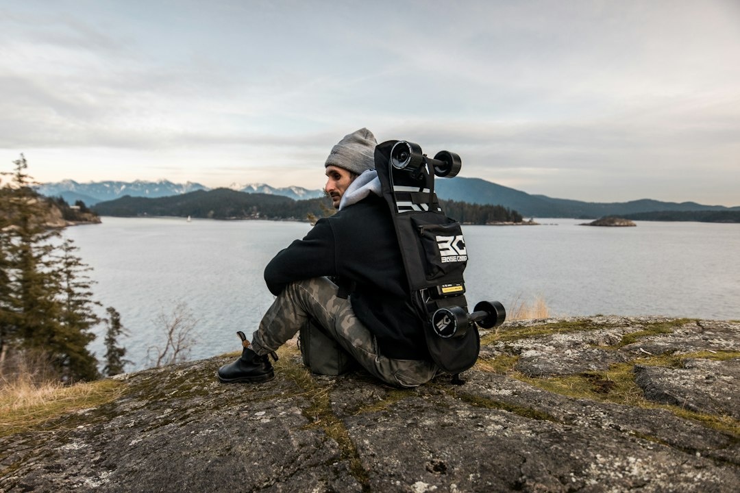 What Should a First-Time Eco-Conscious Cruiser Pack for Norway? A Data-Driven Seven-Night Fjords Packing List Comparing Luggage Weight, Refillable Toiletries, Formalwear, Ship Laundry, Plastic Restrictions, and Port Weather