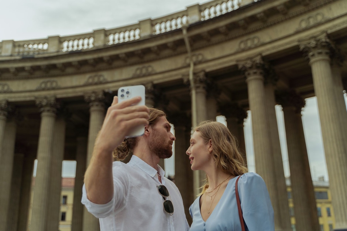 Which European Cities Are Safest for Couples Who Want Separate Solo-Sightseeing Days? A Data-Driven Comparison of Ljubljana, Tallinn, Vienna, Porto, and Copenhagen by Theft Rates, Street Harassment, Night Transport, Emergency Care, and Hotel Security
