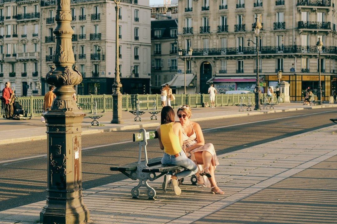 Which European Cities Are Safest for Couples Who Want Separate Solo-Sightseeing Days? A Data-Driven Comparison of Ljubljana, Tallinn, Vienna, Porto, and Copenhagen by Theft Rates, Street Harassment, Night Transport, Emergency Care, and Hotel Security