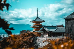 Which Kyoto Temples Are Easiest After 65? 15 Temples Ranked by Steps, Walking Distance and Access